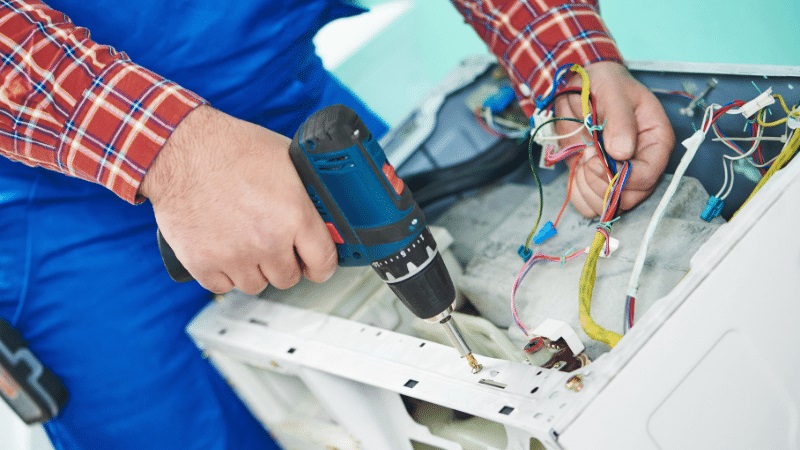 Yunusemre Dominox Dominox çamaşır makinesi kart tamiri – Su almama arızası orijinal parça ile giderildi. - Teknik servis örneği
